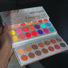 Carregar imagem no visualizador da galeria, Paleta de sombras GORGEOUS ME®
